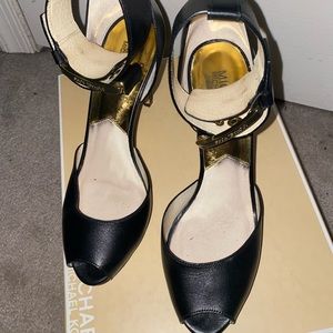 Peep Toe Stiletto Heeled Pumps